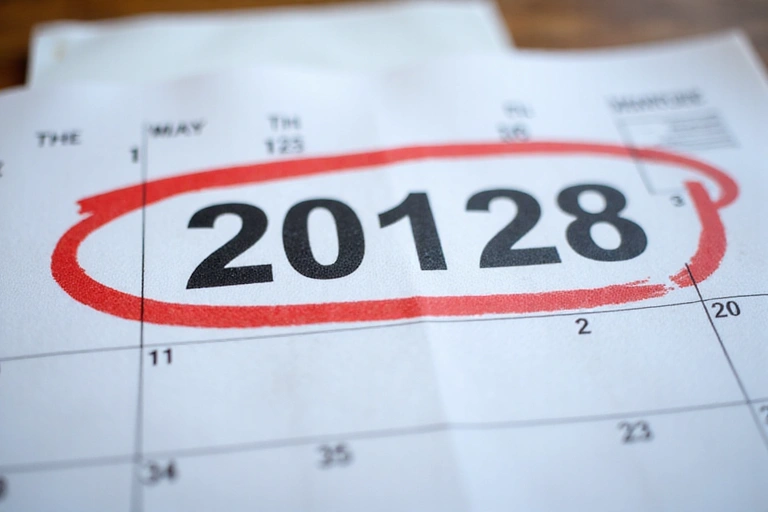 Calendar with a marked date, symbolizing future changes and updates to terms.